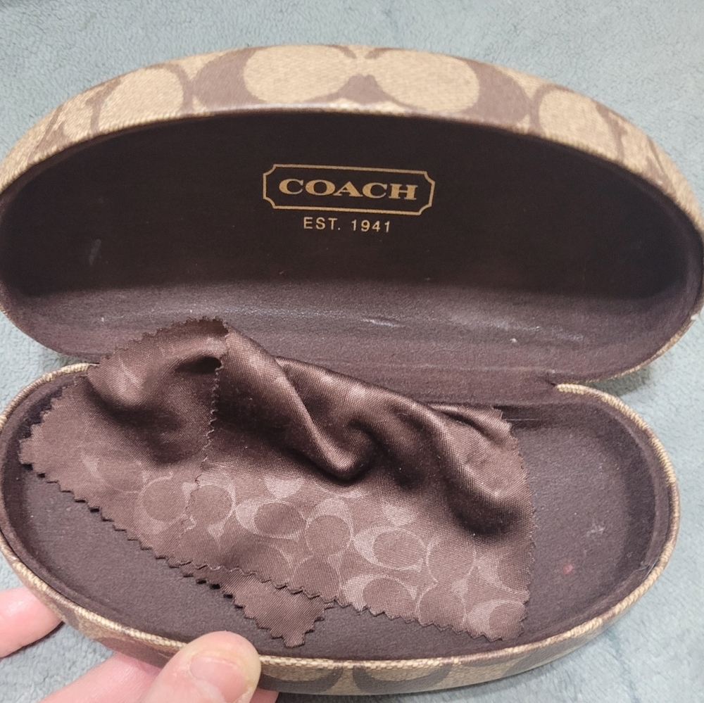 4/$25 Coach Sunglasses Holder Used Includes Cloth for cleaning